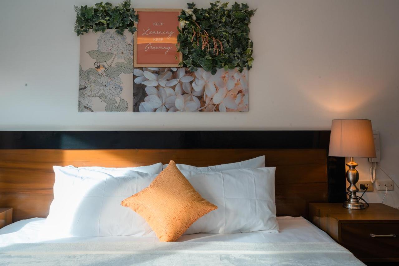 Island Wanderers Inn Корон Экстерьер фото